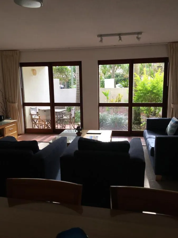 Aparthotel Camargue Beachfront Apartments Maroochydore