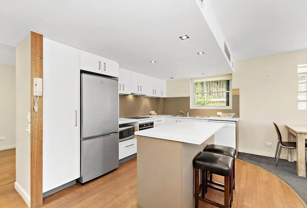 Camargue Beachfront Apartments Maroochydore 3*,  Australia