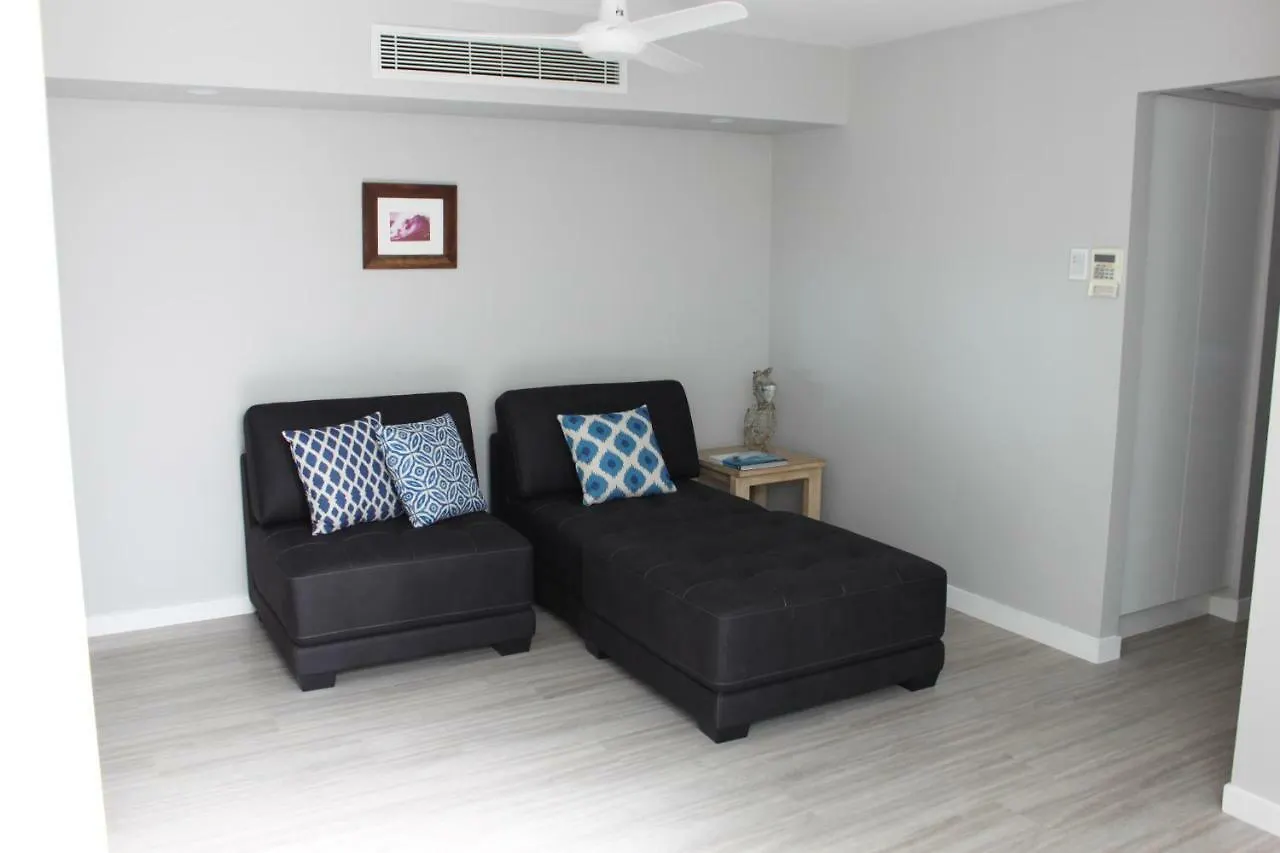 *** Aparthotel Camargue Beachfront Apartments Maroochydore Australien